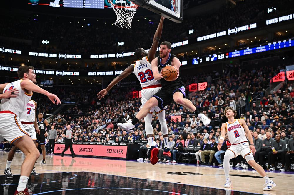 在与湖人的 在与湖人的