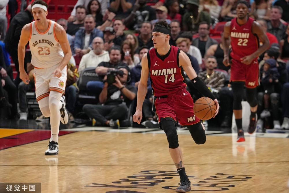 凭借出色的 凭借出色的